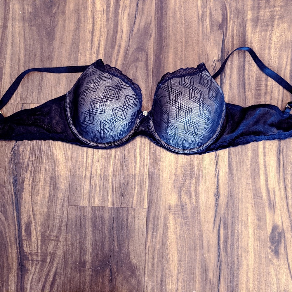 Black Bra 36C No Padding Lightly Worn Natori